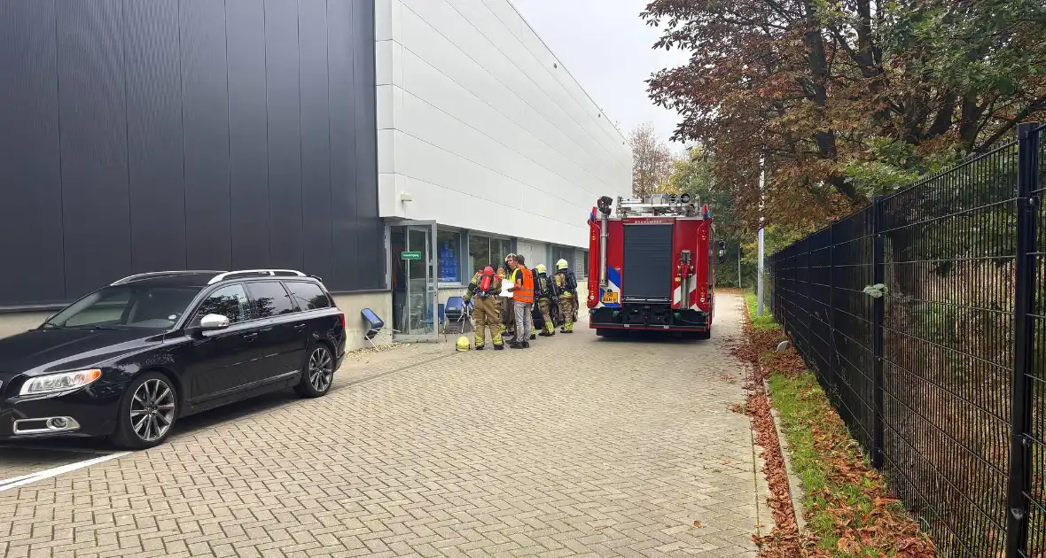 Knal gevolgd door brandmelding in bedrijfspand