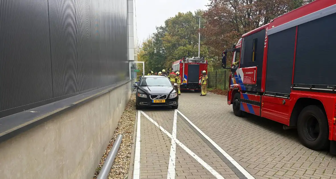 Knal gevolgd door brandmelding in bedrijfspand - Foto 3