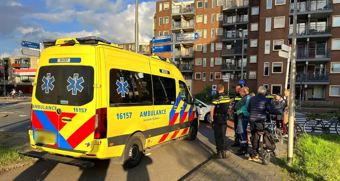 Aanrijding tussen fietser en automobilist - Foto 1