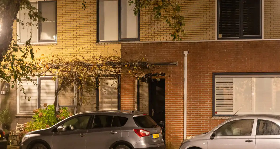 Bewoners ongedeerd na explosie bij woning - Foto 5