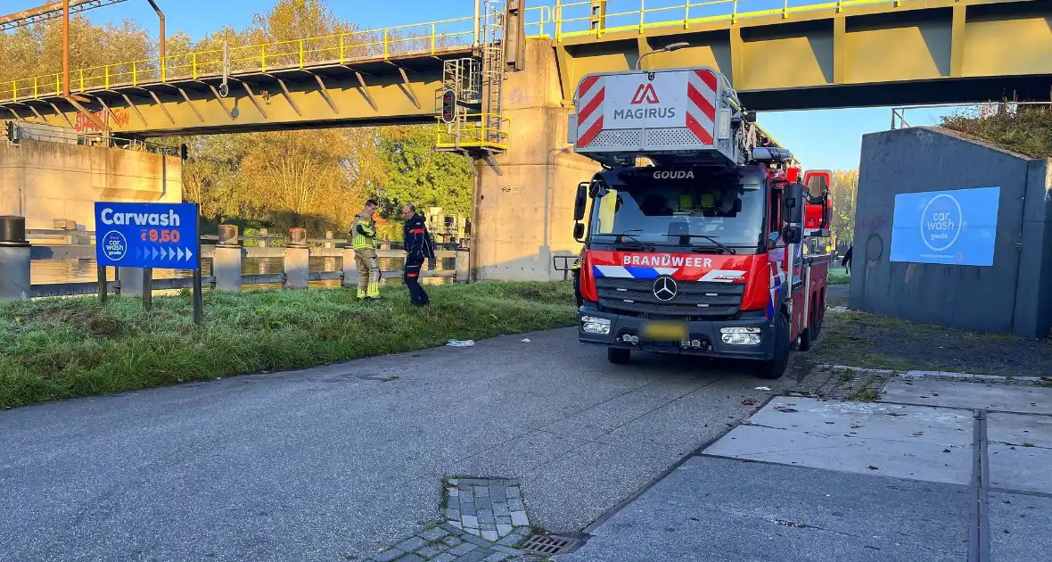 Treinverkeer gestremd door aanvaring met spoorbrug