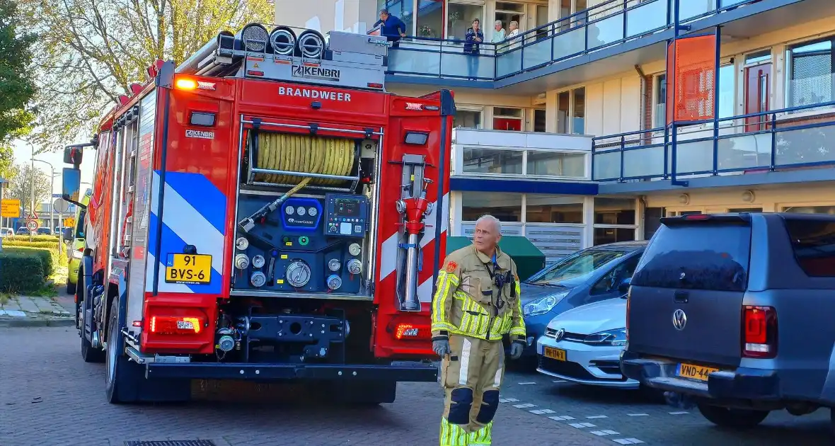 Vetpan zorgt voor brandmelding in flatwoning - Foto 6