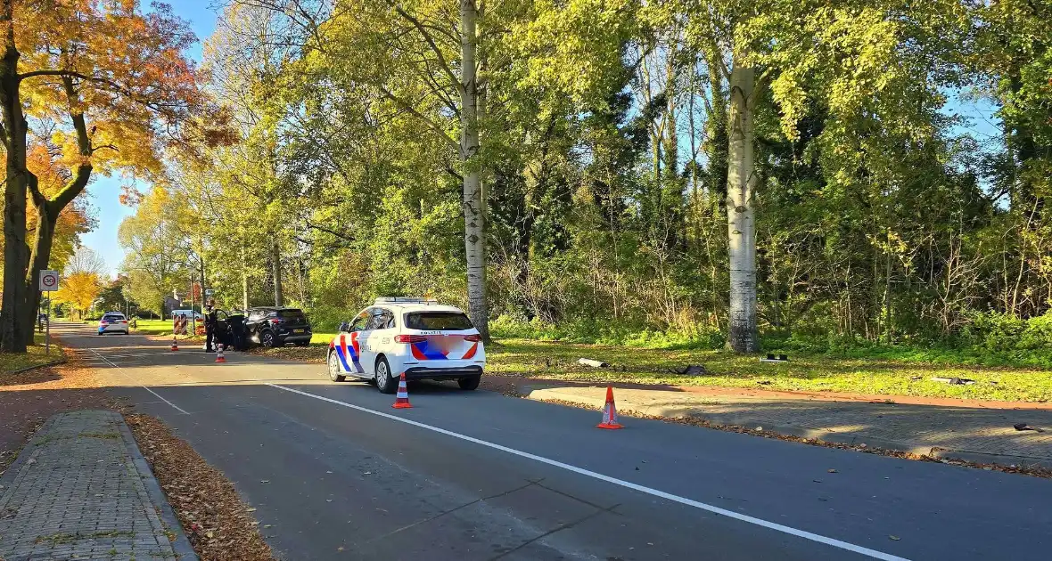 Bestuurster verliest controle en botst tegen verkeersbord - Foto 5