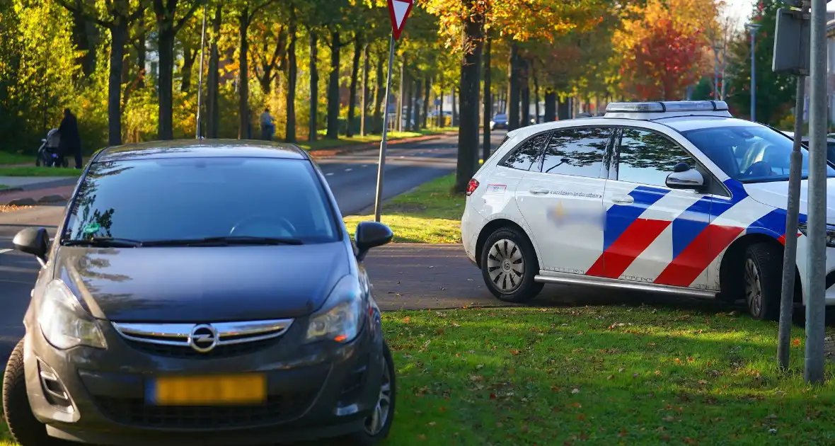 Fietsster ten val bij aanrijding op kruising - Foto 2