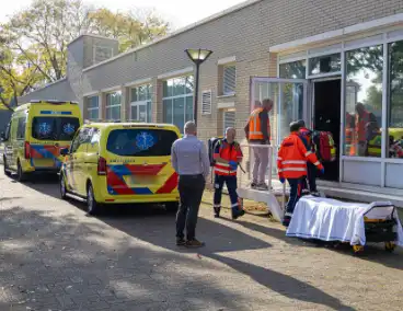 Persoon zwaargewond na val in gemeentehuis