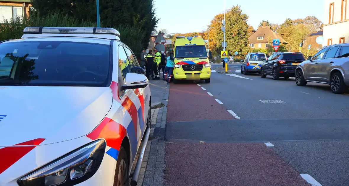 Motorrijder gewond bij botsing met scooter - Foto 1