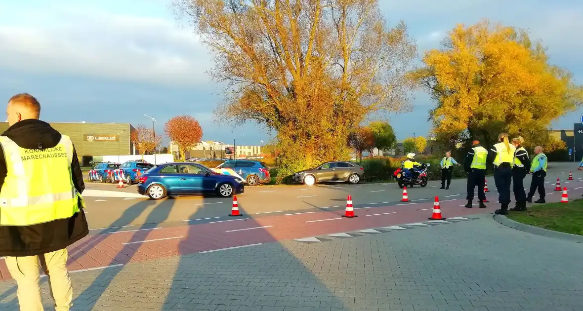 Grote verkeerscontrole door Koninklijke Marechaussee - Foto 2