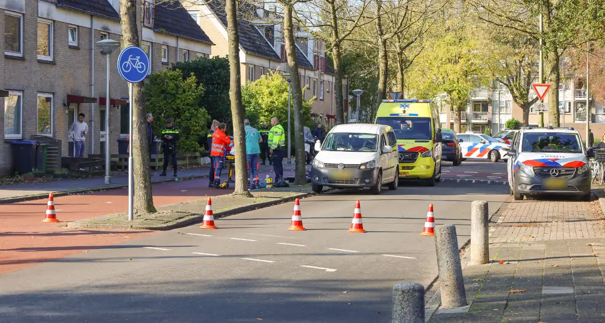 Automobilist en persoon op fatbike met elkaar in botsing - Foto 3