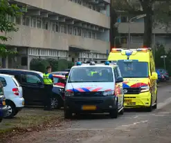 Ambulance controleert automobilist