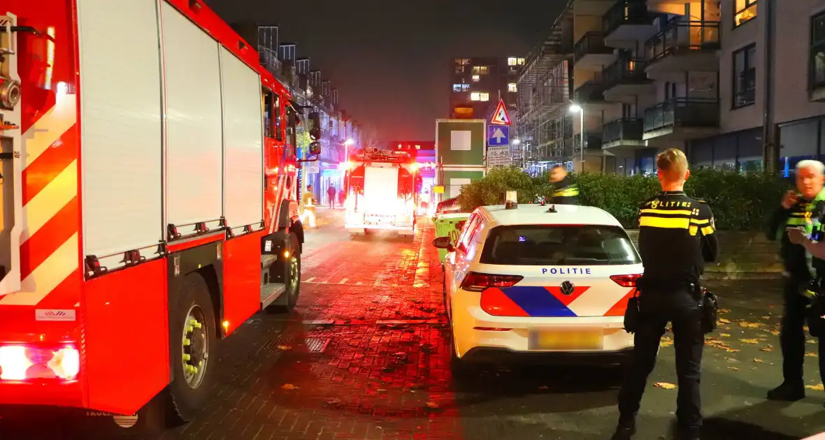 Enorme schade na explosie bij kapperszaak - Foto 1