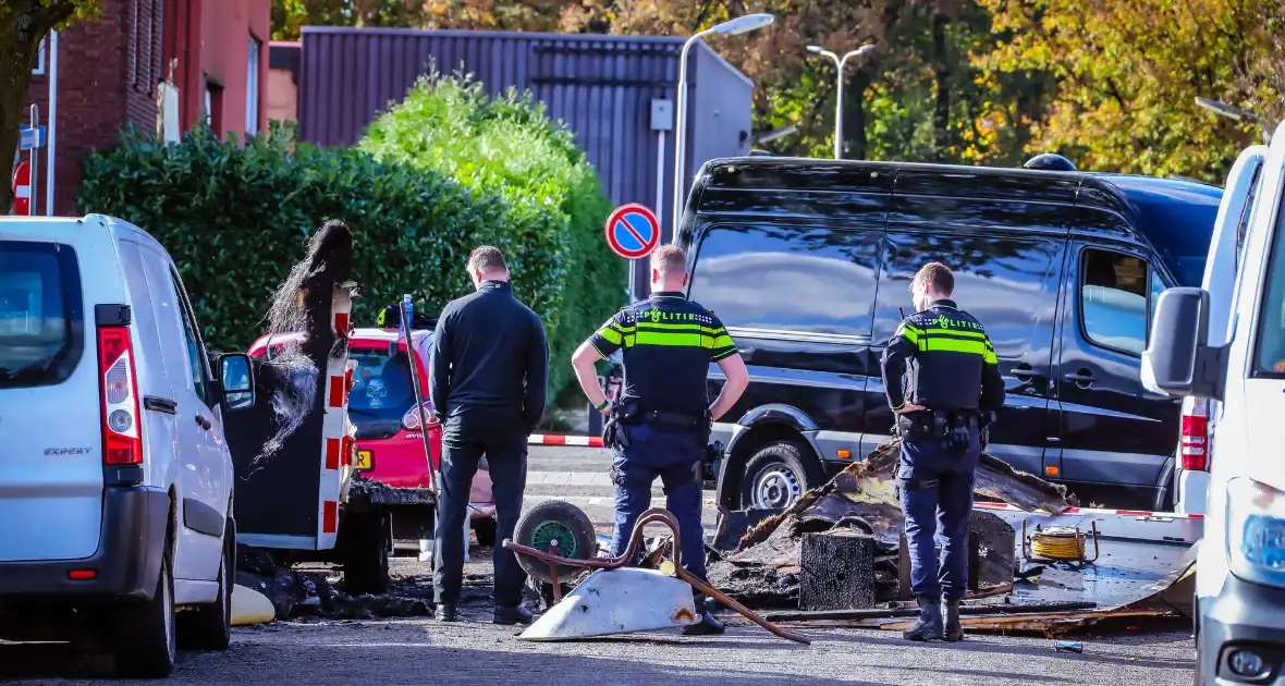 Onderzoek naar brand in bouwkeet - Foto 6