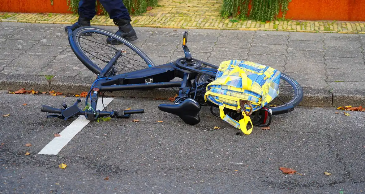 Automobilist verlaat plaats ongeval na aanrijding met fietser