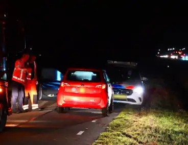 Brommobiel rijdt greppel in