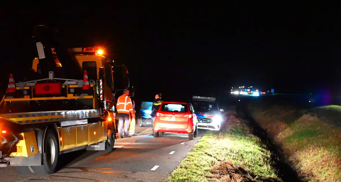 Brommobiel rijdt greppel in - Foto 2