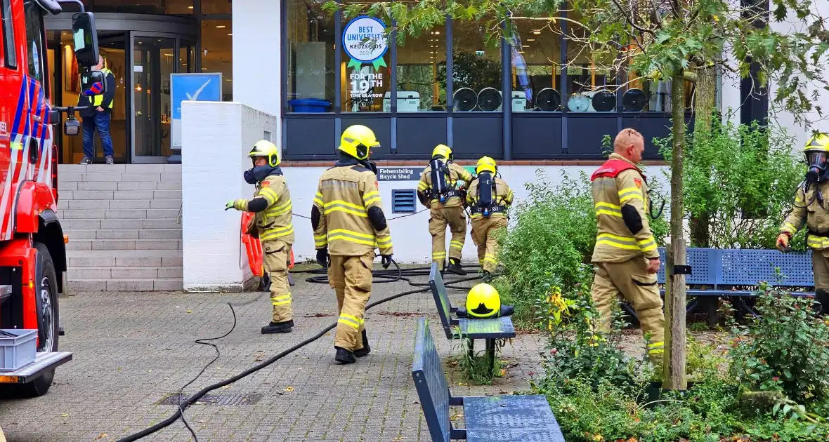 Brand in fietskelder van campusgebouw - Foto 4