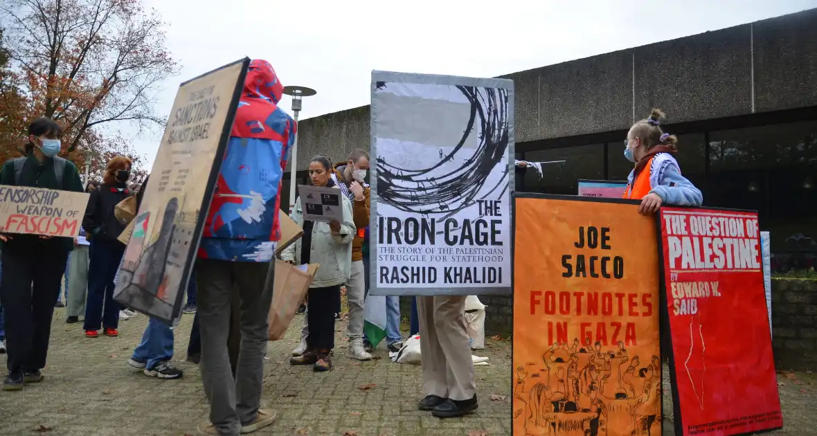 Pro Palestina demonstratie bij Nijmeegse Universiteit - Foto 2