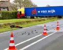 Zwaargewonde bij frontale aanrijding tussen vrachtwagen en personenauto