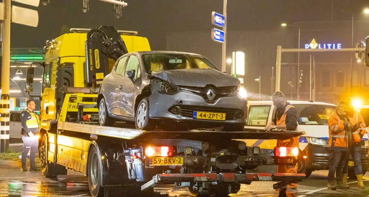 Tram ontspoord na aanrijding met personenauto - Foto 5