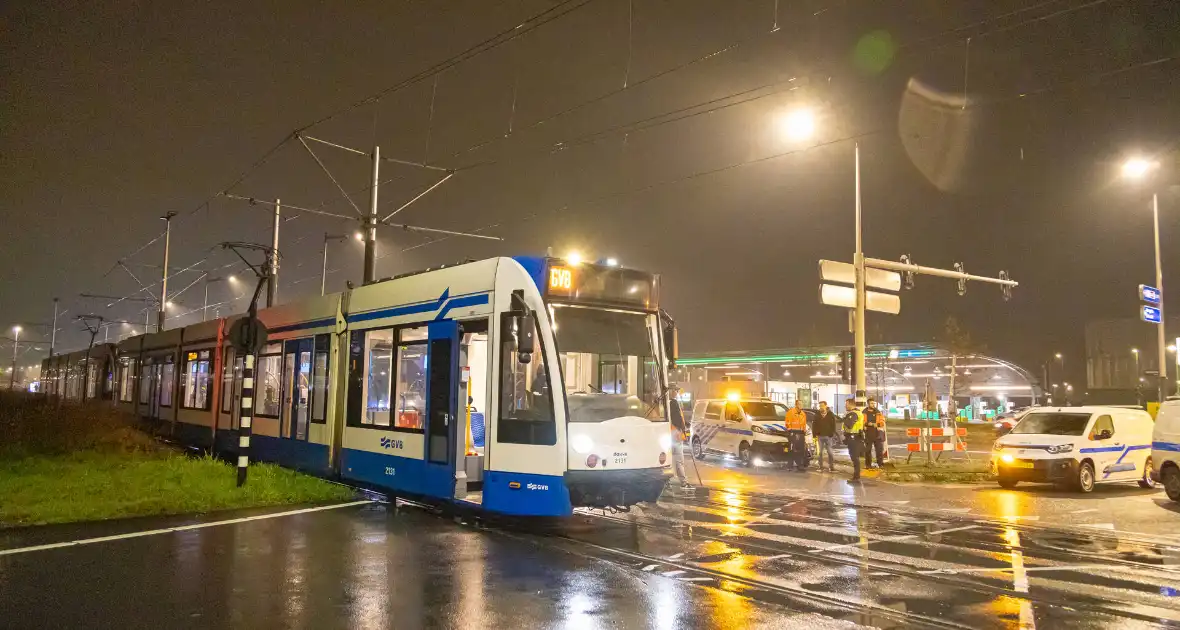 Tram ontspoord na aanrijding met personenauto - Foto 8