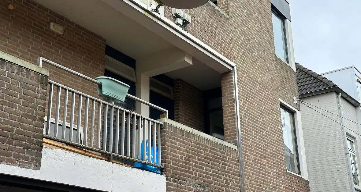 Staafmixer veroorzaakt steekvlam en rook in woning - Foto 3