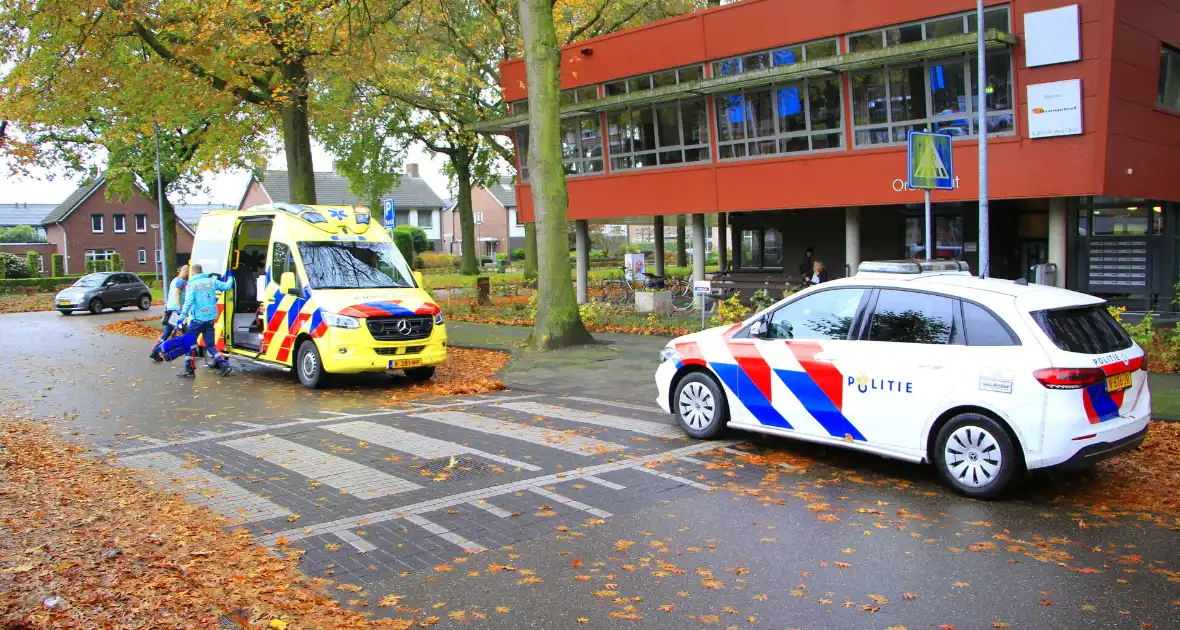 Politie ramt woning open voor ambulancedienst - Foto 13