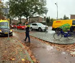 Automobilist rijdt door na scheppen van jonge fietster