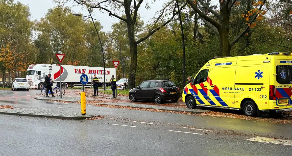 Automobilist rijdt door na scheppen van jonge fietster - Foto 2