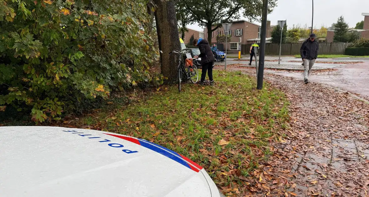 Automobilist rijdt door na scheppen van jonge fietster - Foto 3