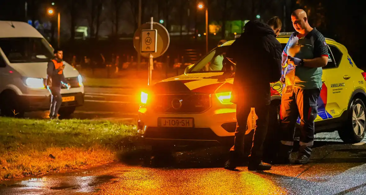 Fietser gewond aan gezicht na aanrijding - Foto 6