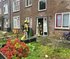 Smeltend plastic zet brandalarm in gang