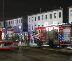 Ruim honderd asielzoekers geëvacueerd wegens brand op boot