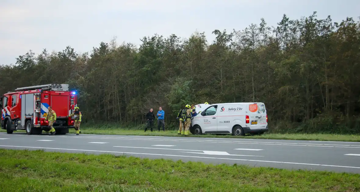 Flinke vertraging na botsing tussen bestelbussen - Foto 1