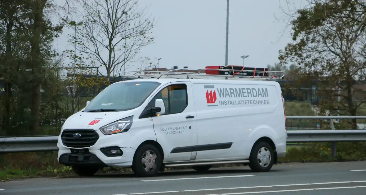 Flinke vertraging na botsing tussen bestelbussen - Foto 6