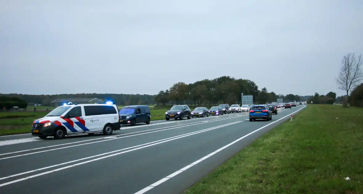 Flinke vertraging na botsing tussen bestelbussen - Foto 8