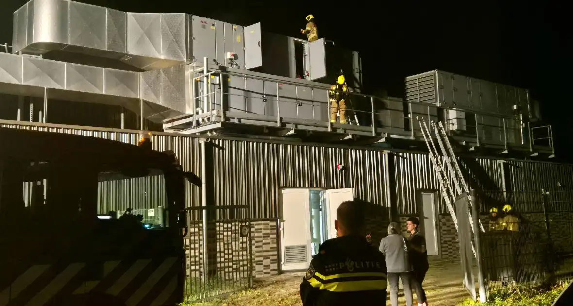 Onderzoek naar mogelijk brand in sportcentrum - Foto 8