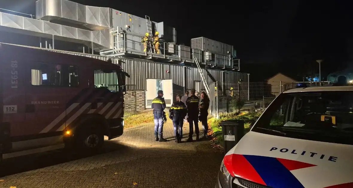 Onderzoek naar mogelijk brand in sportcentrum - Foto 9