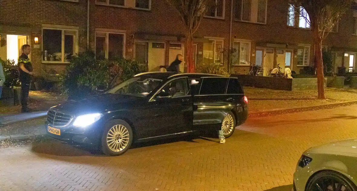 Politie valt woning binnen, drie aanhoudingen - Foto 4