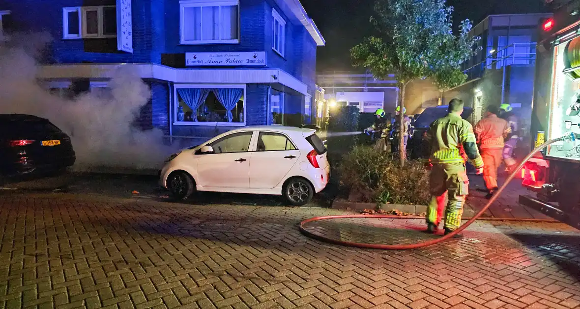 Scooter vliegt in brand tijdens rijden - Foto 4