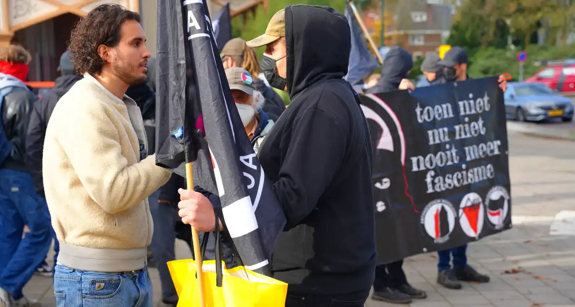 Vlagdiscussie escaleert tot protest - Foto 1