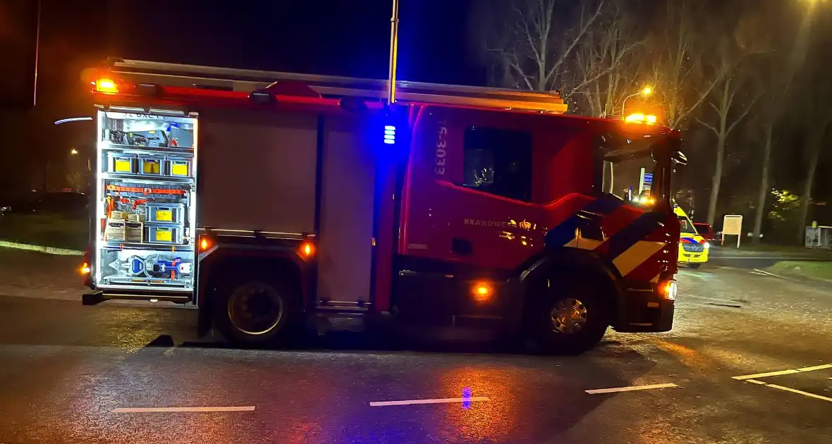 Auto gelanceerd en gecrasht, inzittenden gewond - Foto 2