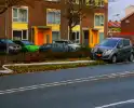 Automobiliste rijdt lantaarnpaal omver