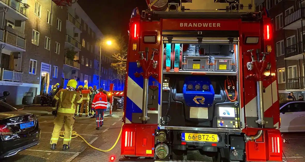 Veel rookontwikkeling bij brand in flatwoning - Foto 1