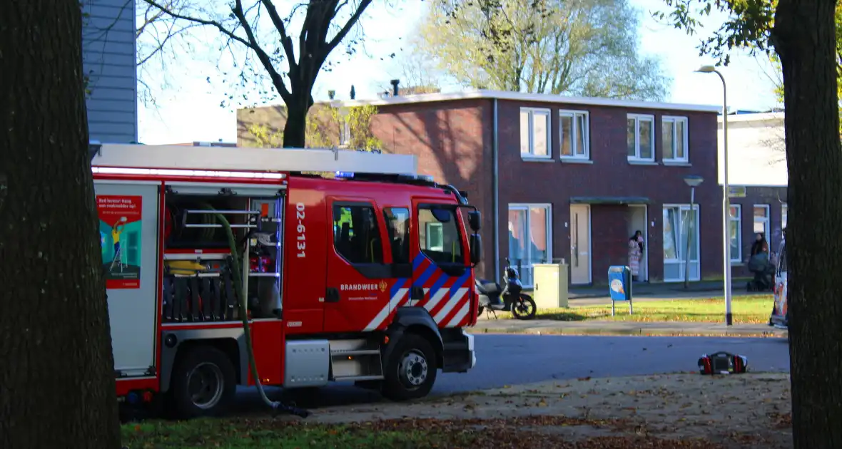 Bewoner loopt brandwonden op bij vlam in de pan