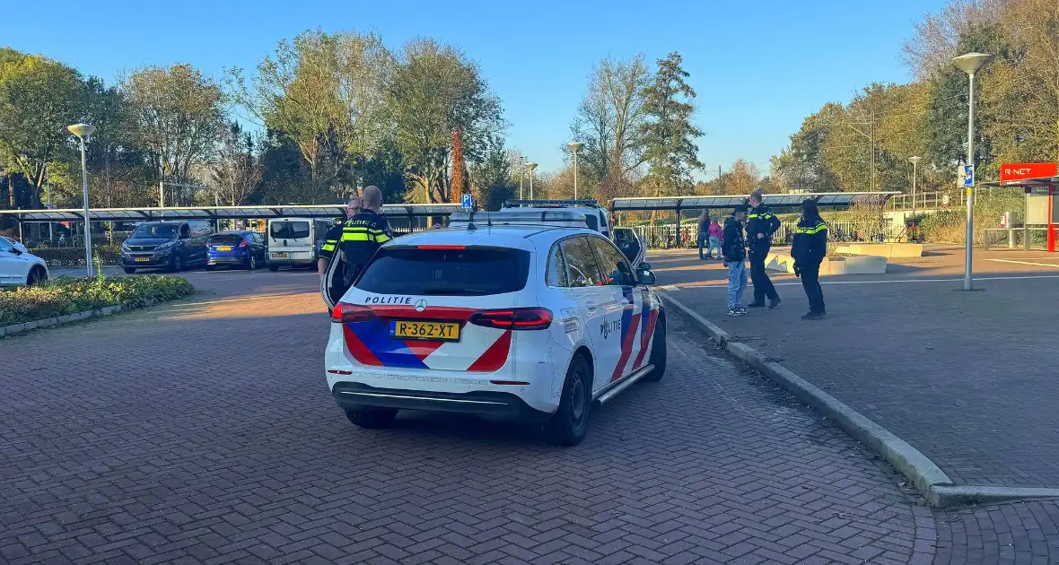 Meerdere aanhoudingen na lastigvallen van vrouw - Foto 4