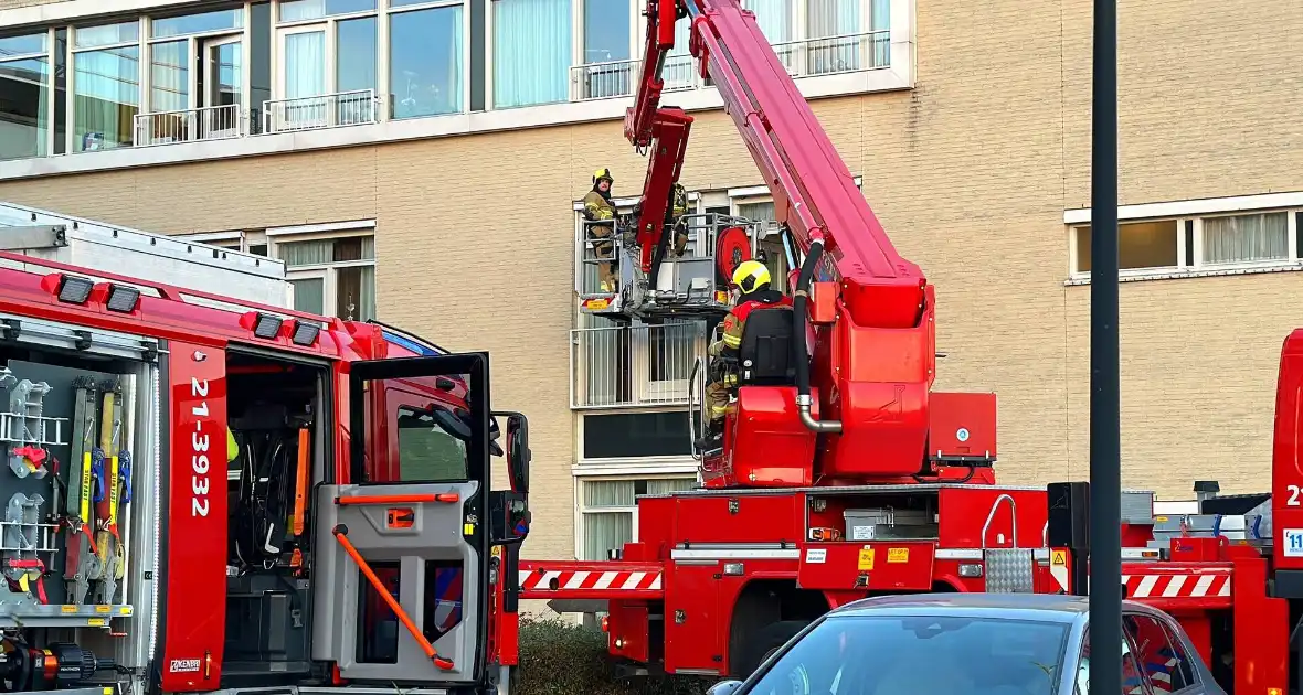 Hulpdiensten groots ingezet voor brand in verzorgingshuis - Foto 7