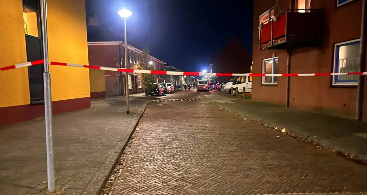 Straat afgesloten na steekincident