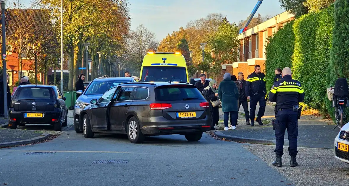 Frontale botsing tussen personenwagens - Foto 1