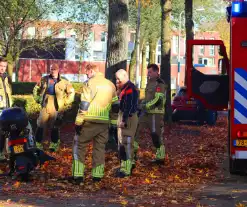 Brandweer blust brand in deelscooter