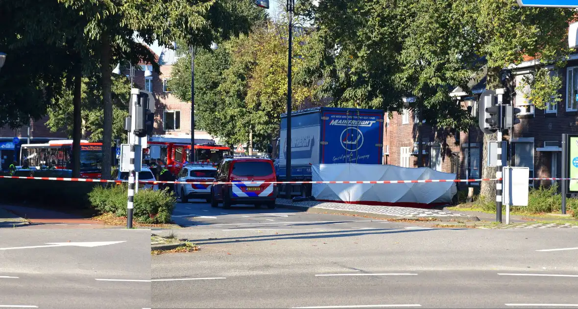 Fietser overleden na botsing met vrachtwagen