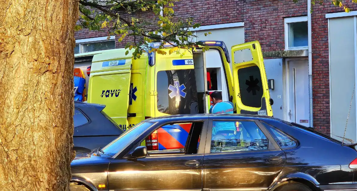 Traumahelikopter landt bij ernstige verkeersongeval - Foto 1